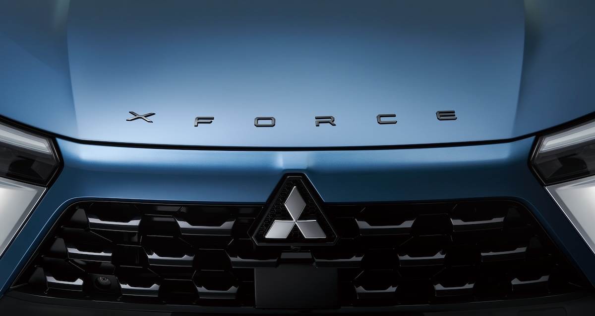 XFORCE立體銘板，另外還有亮銀的選擇。（圖／中華提供）