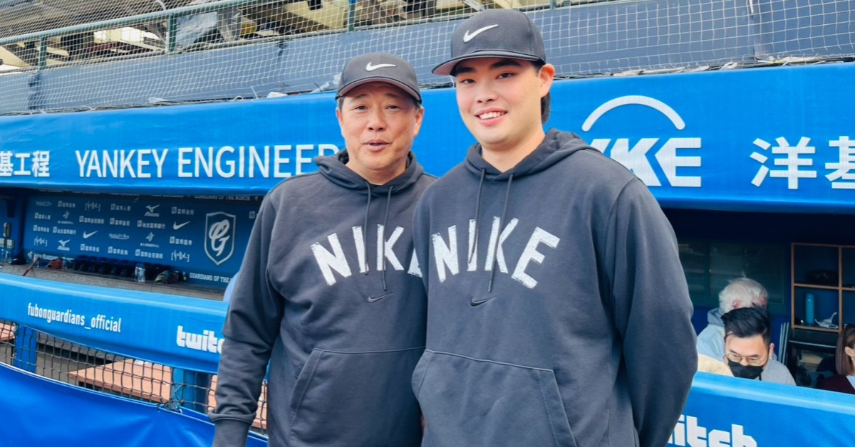 效力於匹茲堡海盜體系的台灣投手陳柏毓（右）。（圖／陳耿閔攝）