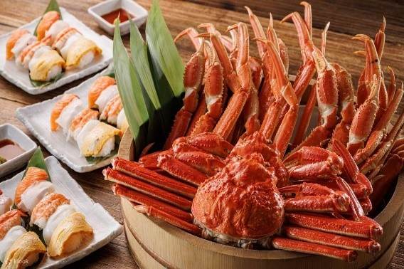 完成富士山登頂後,行程安排山麓溫泉與海鮮饗宴,讓登山者充分放鬆。(圖/找到了旅行社提供)