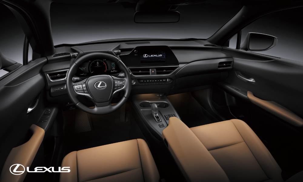 新年式車型導入64色室內LED氛圍燈光組。（圖／和泰汽車提供）