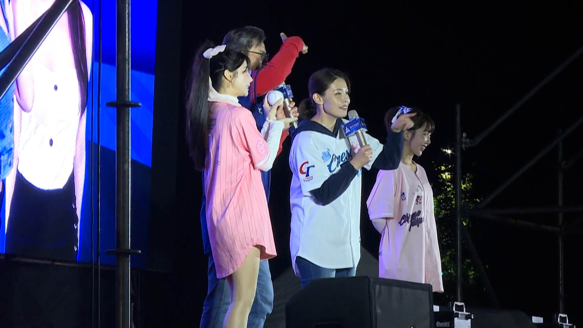 序列 18.00_00_43_12.Still012