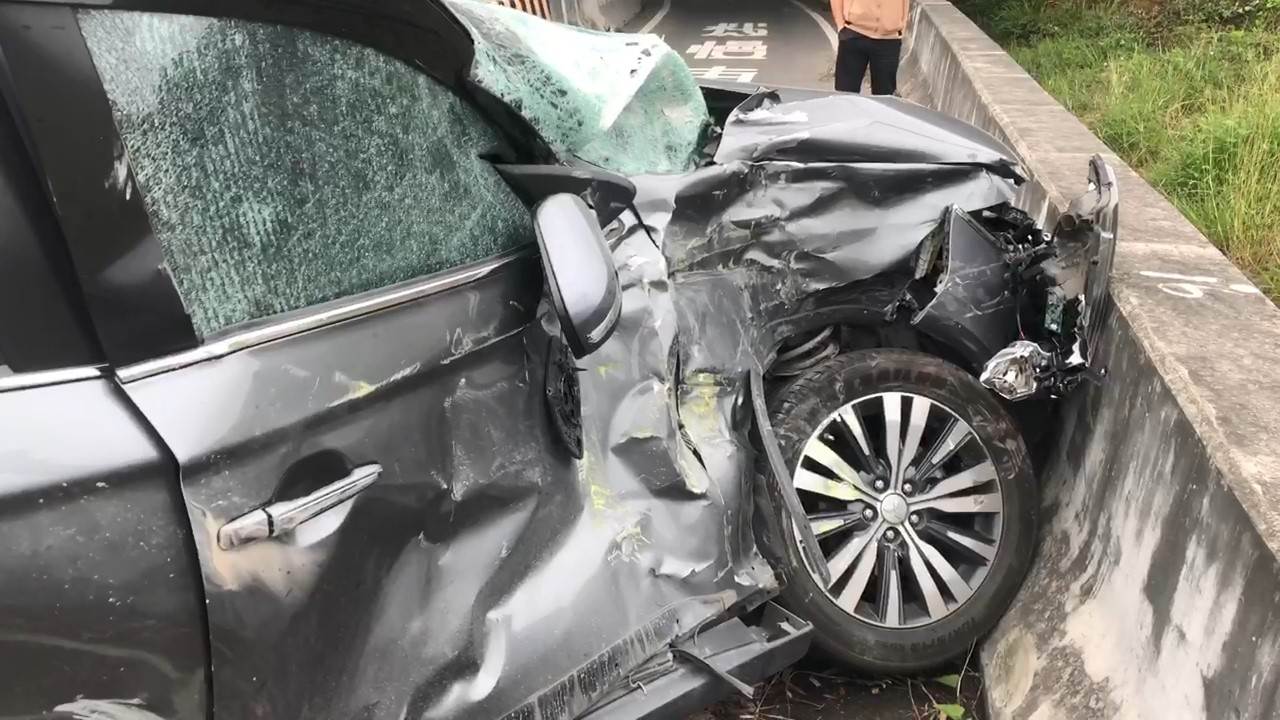 事故發生在10日上午8時左右。（圖／東森新聞）