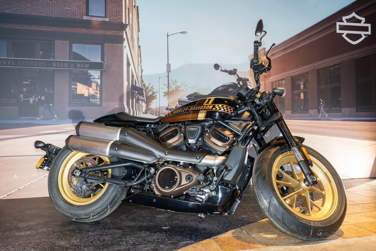 Harley-Davidson Sportster S—Victory Legacy《賽道傳奇》特仕版。（圖／林昱丞攝影）