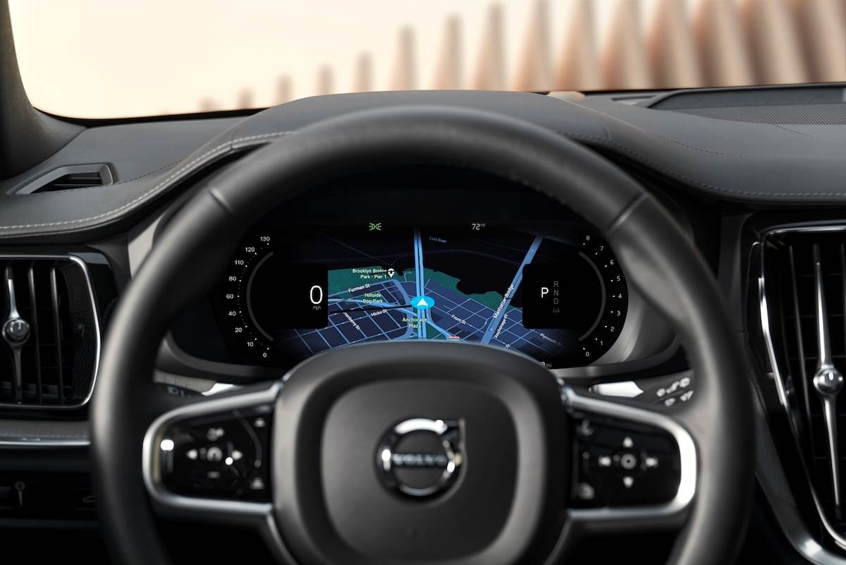 全新設計將Google Maps、多媒體及通話等常用功能直接整合在主畫面中。（圖／VOLVO提供）