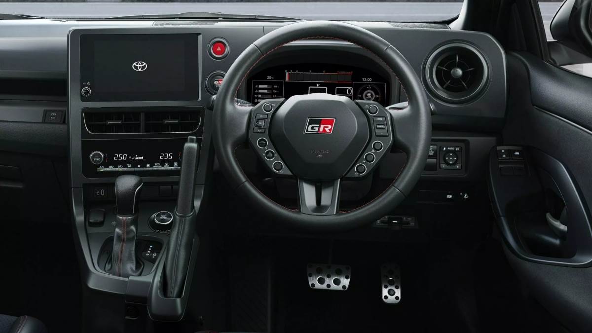 除了方向盤的更新之外，豐田也更改了EPS設定，讓駕駛可以獲得更豐富的道路回饋資訊。（圖／豐田提供）
