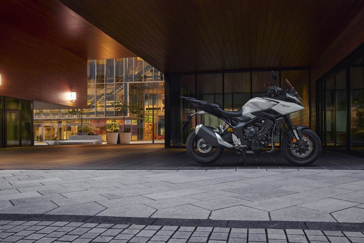 CB1000GT以長途使用為核心，提供較充裕的乘坐空間。（圖／Honda Taiwan提供）