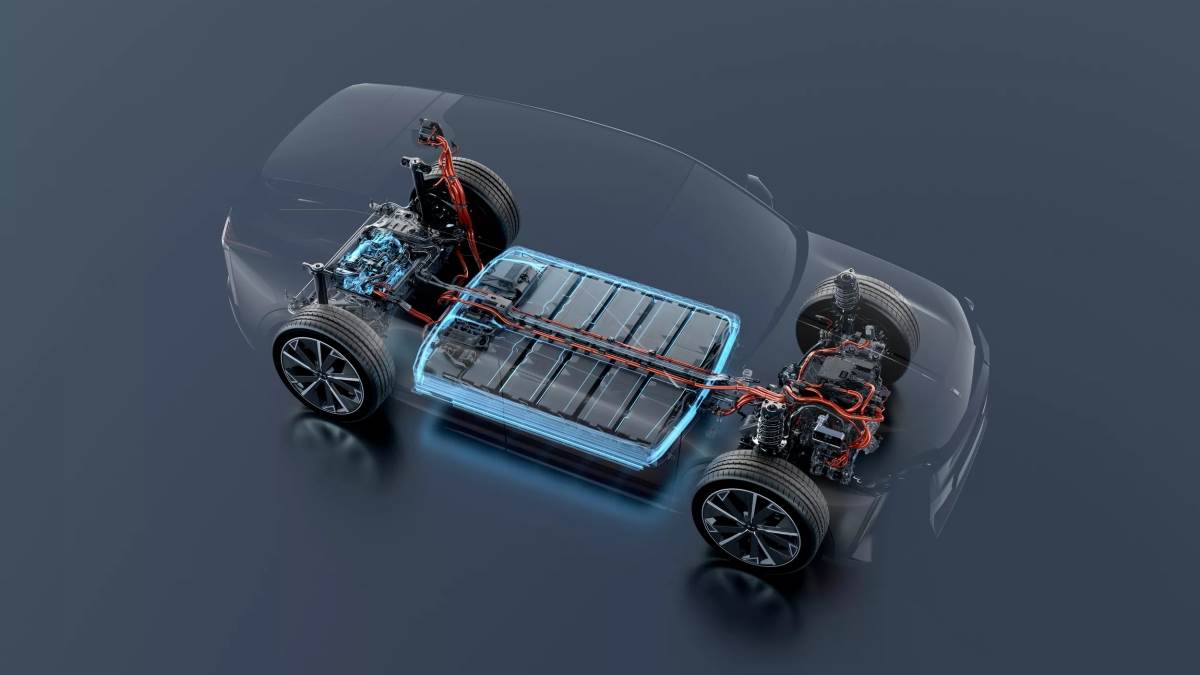 純電版本車型搭載多款動力與電池組，最強大的車款擁有370匹馬力。（圖／DS提供）