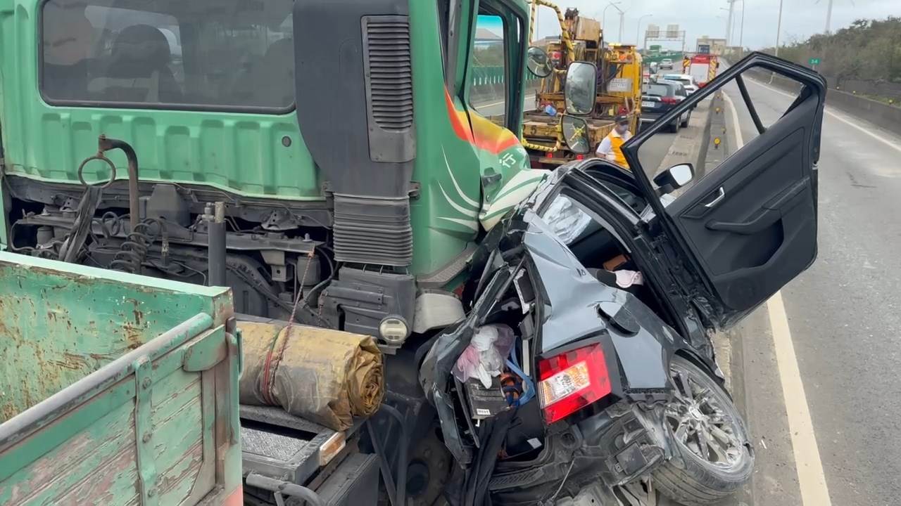 795586083.952253.mp4_snapshot_00.01.490