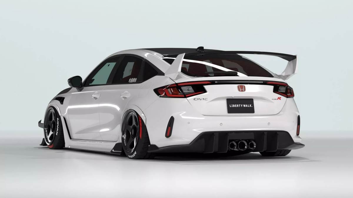 車尾除了超大尾翼之外，下方也有著誇張的擴散器，讓車輛更具戰鬥感。（圖／Liberty Walk提供）