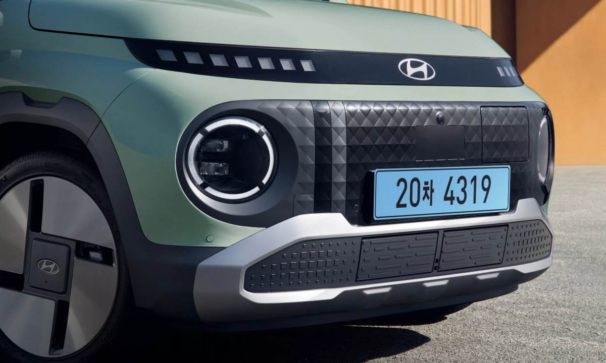 車輛採用了獨特的螢光薄荷烤漆，搭配上防刮塑料的材質相佐，相當具有前衛設計感受。（展現了圖／現代提供）