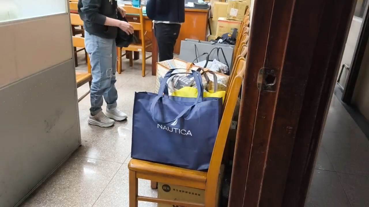 1ce705fc-db58-47cb-a000-b0911510f2d1.mp4_snapshot_00.00.458