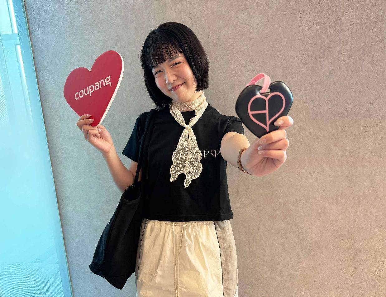 K-POP頂流女團BLACKPINK與人氣男團TREASURE官方周邊，Coupang酷澎火箭跨境限量開賣。（圖／Coupang酷澎提供）