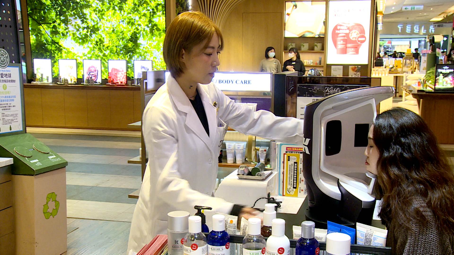 序列 18.00_00_03_19.Still011