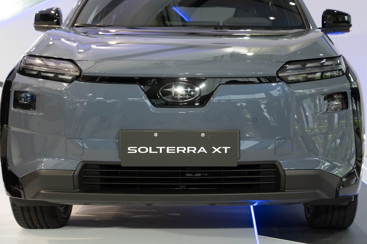 SOLTERRA XT車頭採用六恆星列陣式LED日行燈搭配層次感設計頭燈。(圖/林昱丞攝影)