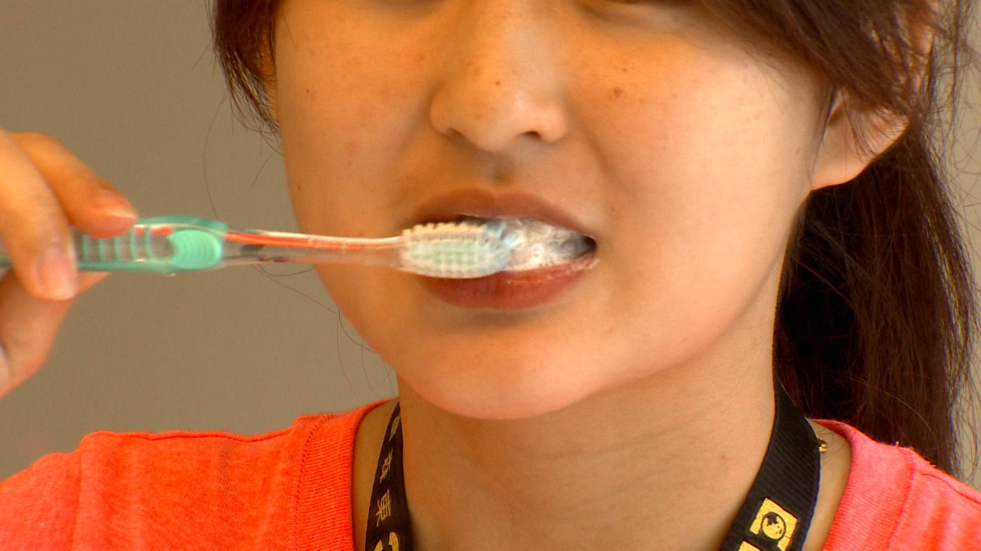 專家提醒，刷牙不只頻率，方法正確更關鍵。（圖／東森新聞）