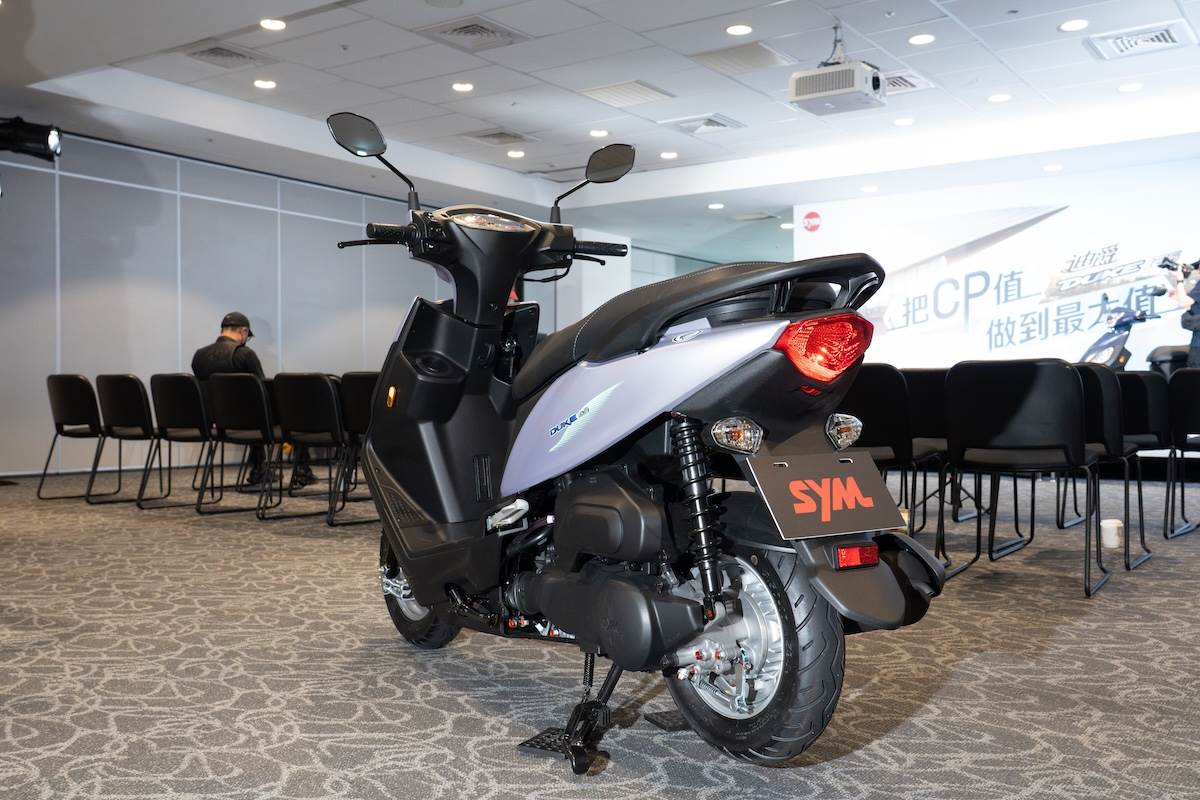 車輛後方設計採用多層次手法，更顯年輕與現代。（圖／林昱丞攝影）