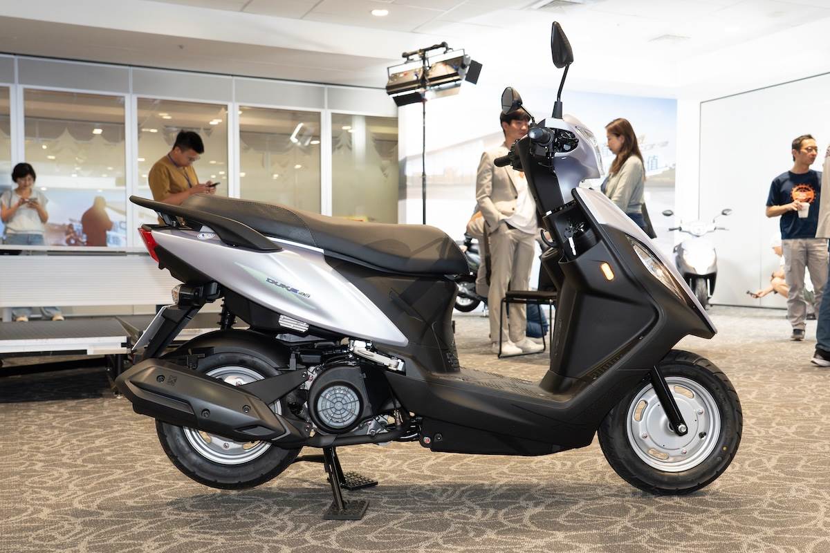 坐墊長度增加至689mm，且坐高降低至755mm。（圖／林昱丞攝影）