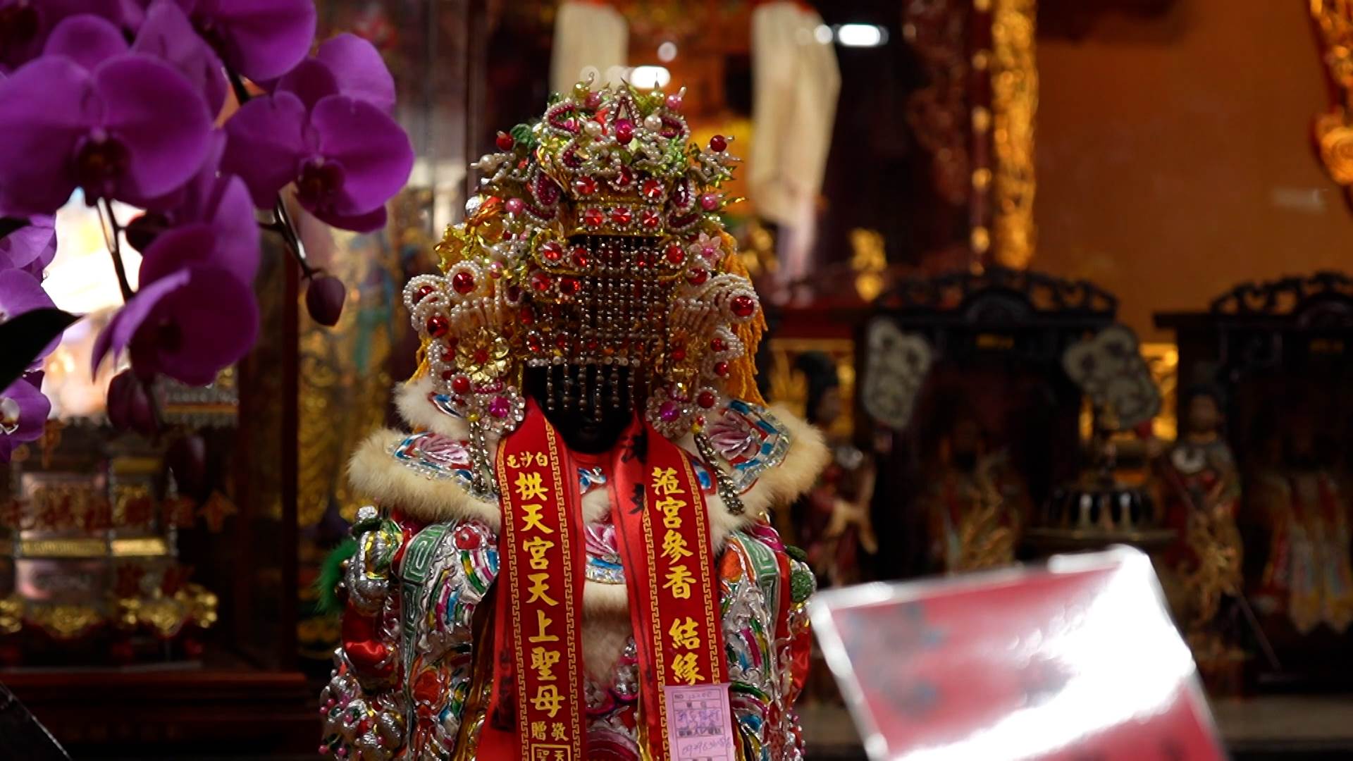 序列 18.00_01_26_14.Still035