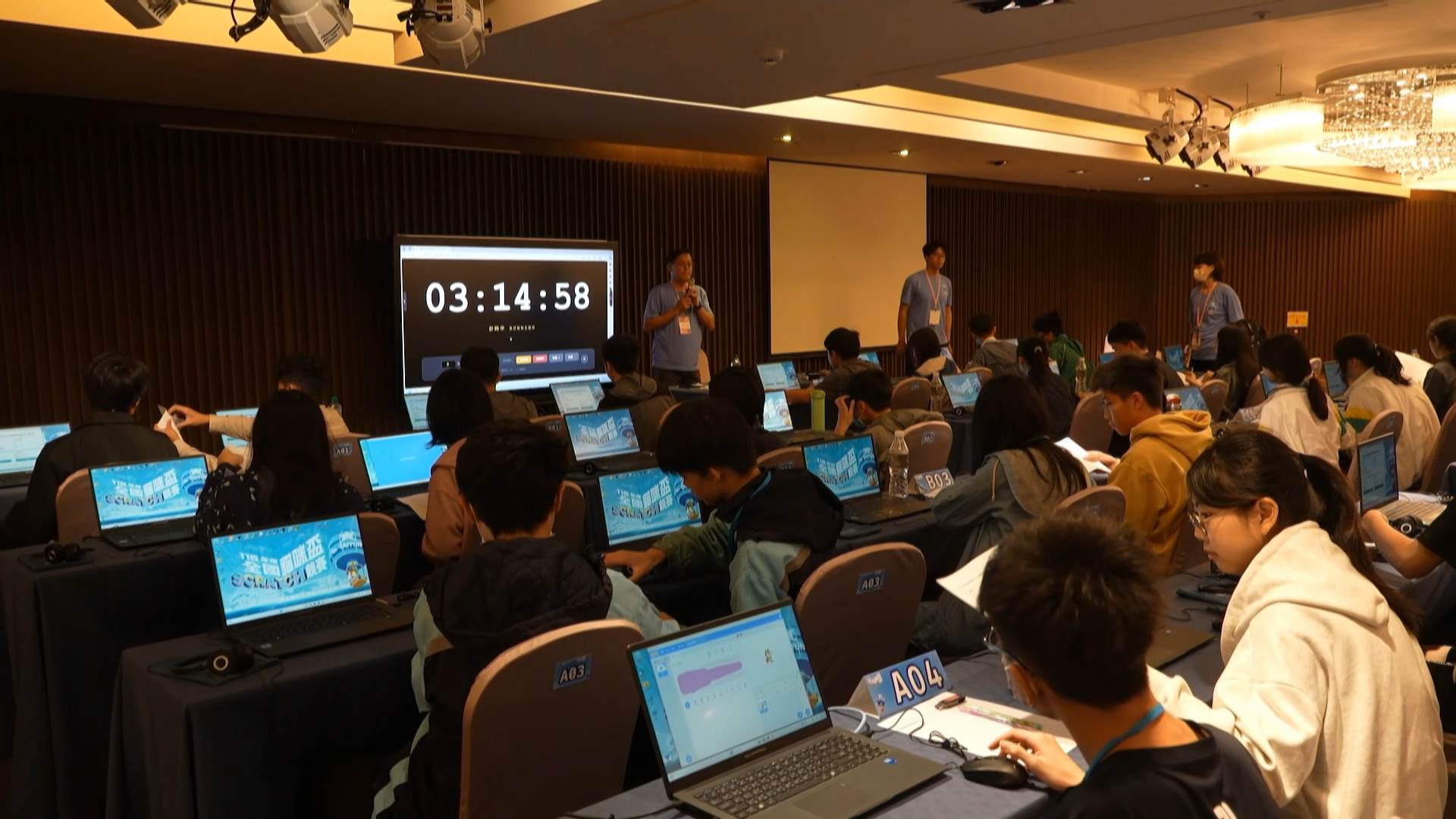 貓咪盃所運用的工具能幫助孩子將天馬行空的想像力，轉化為解決問題的實作力，進而善用科技翻轉困境。（圖／東森新聞）