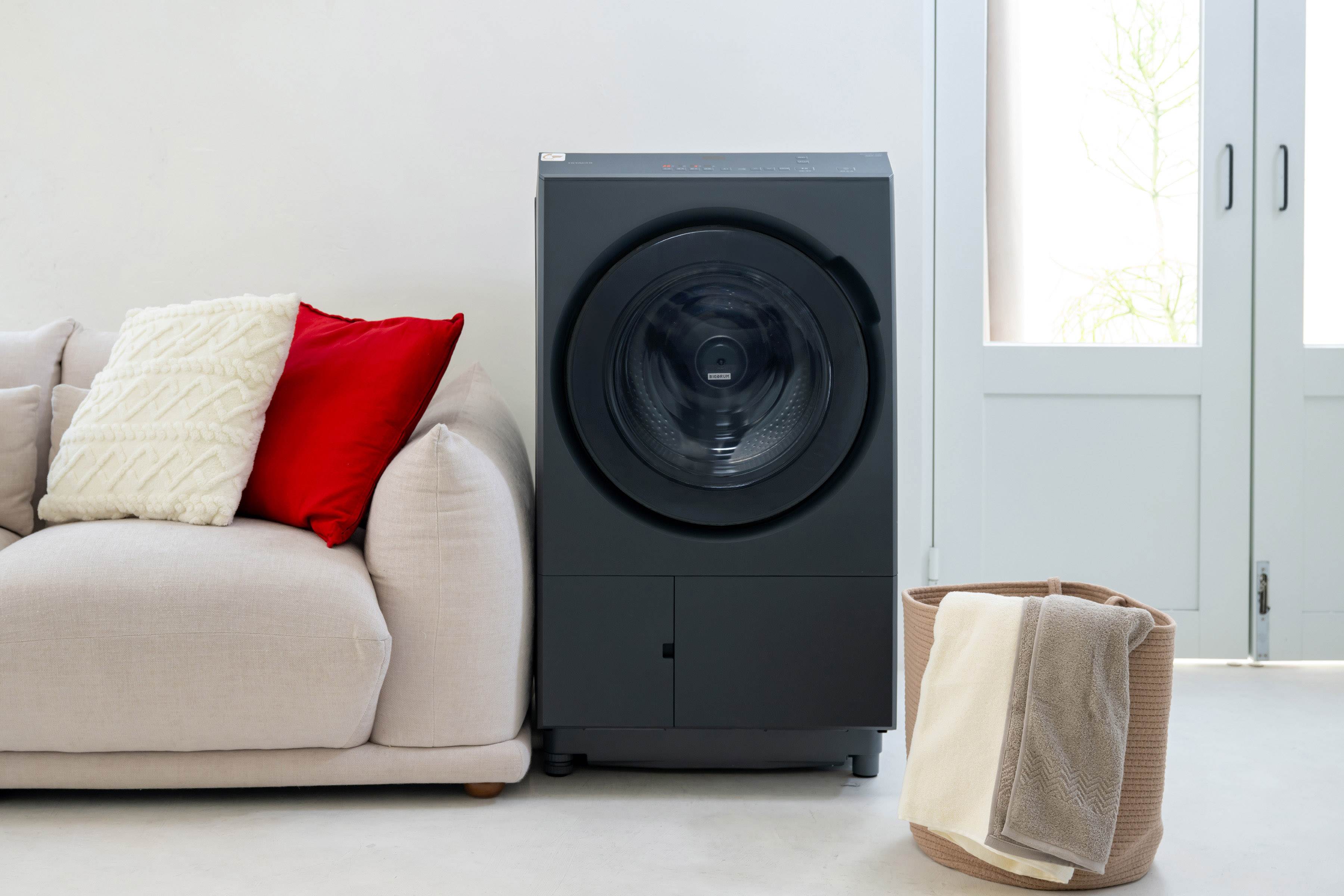 新聞照片7_日立熱泵洗脫烘滾筒洗衣機 BD-SZ150KJ即日起全通路上市，售價69,900元。