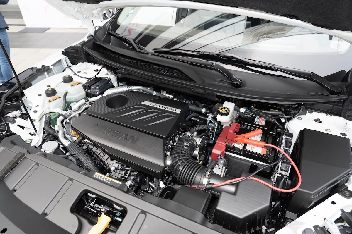 全新X-TRAIL SAKURA搭載12V輕油電動力系統及日產獨家動力心臟1.5T VC-TURBO可變壓縮比引擎。(圖/林昱丞攝影)