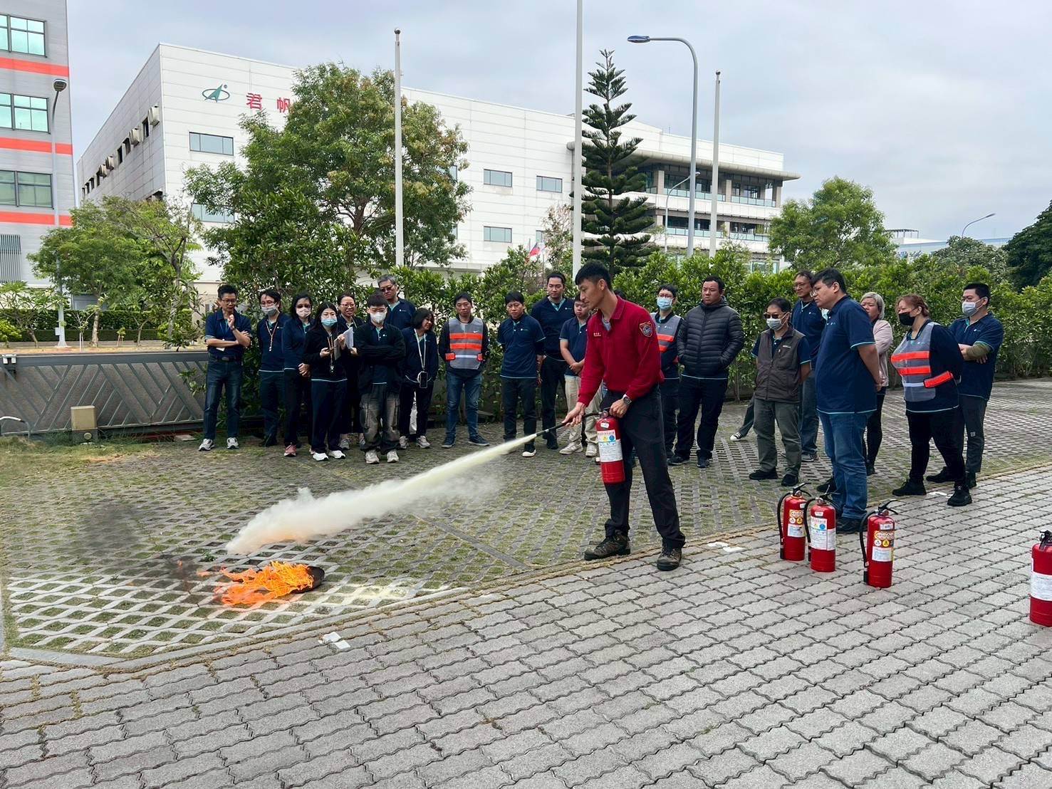 5B9743EB-3645-4594-8CBD-6912F1F1F0B9