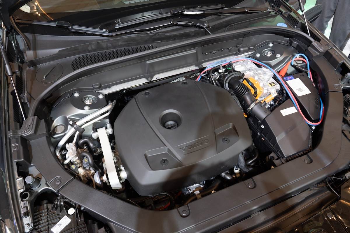 T8 PHEV車型則採用第二代油電複合動力架構，綜效輸出達455匹／72.3kgm。（圖／林昱丞攝影）