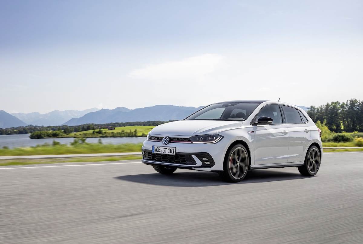 即將完售的頂級性能版本<a href='/search/tags/Polo GTI/' target='_blank'>Polo GTI</a>，外觀採用GTI專屬蜂巢格柵式水箱護罩與專屬造型頭燈。（圖／台灣福斯提供）