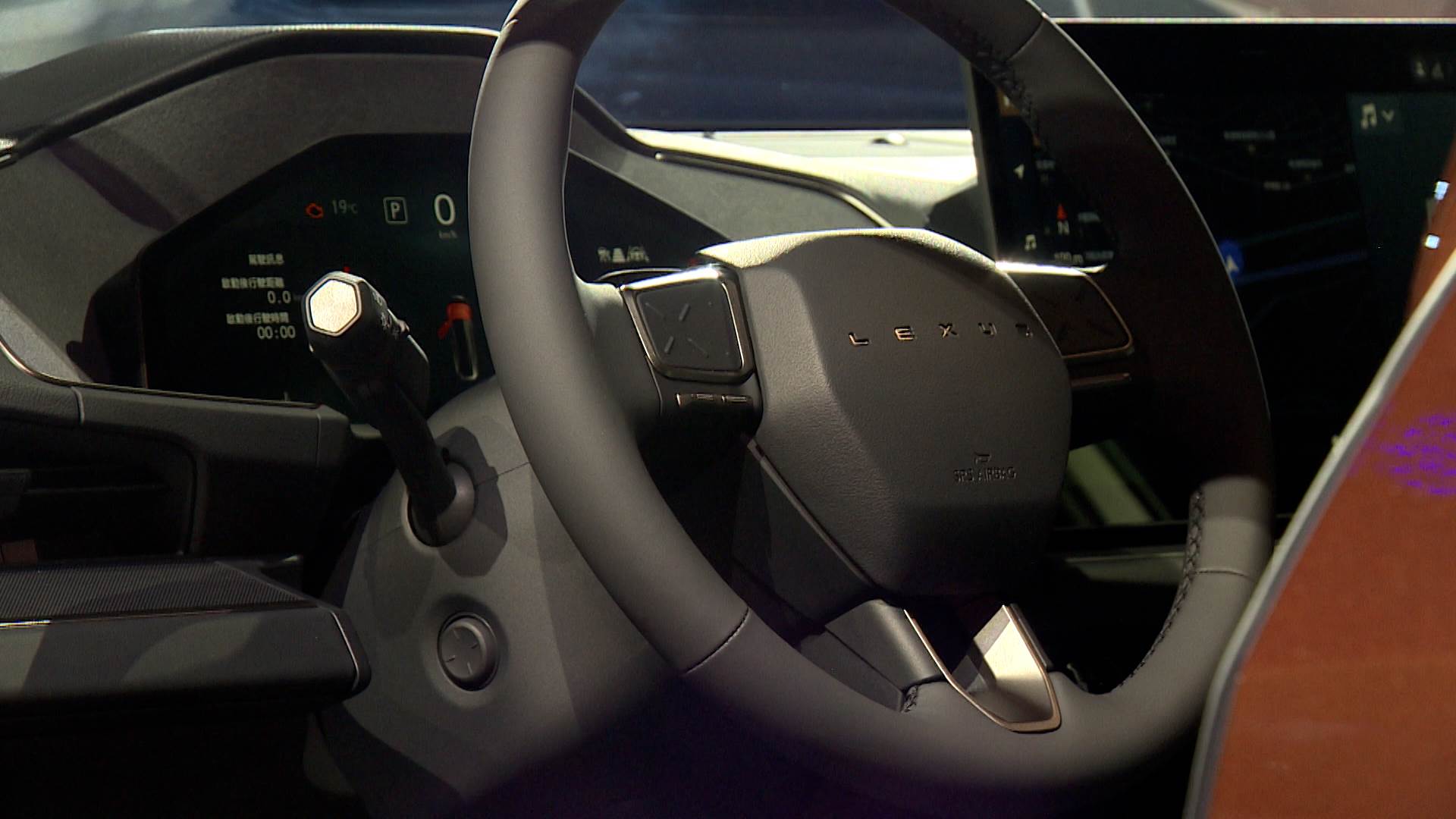 序列 18.00_00_43_15.Still040