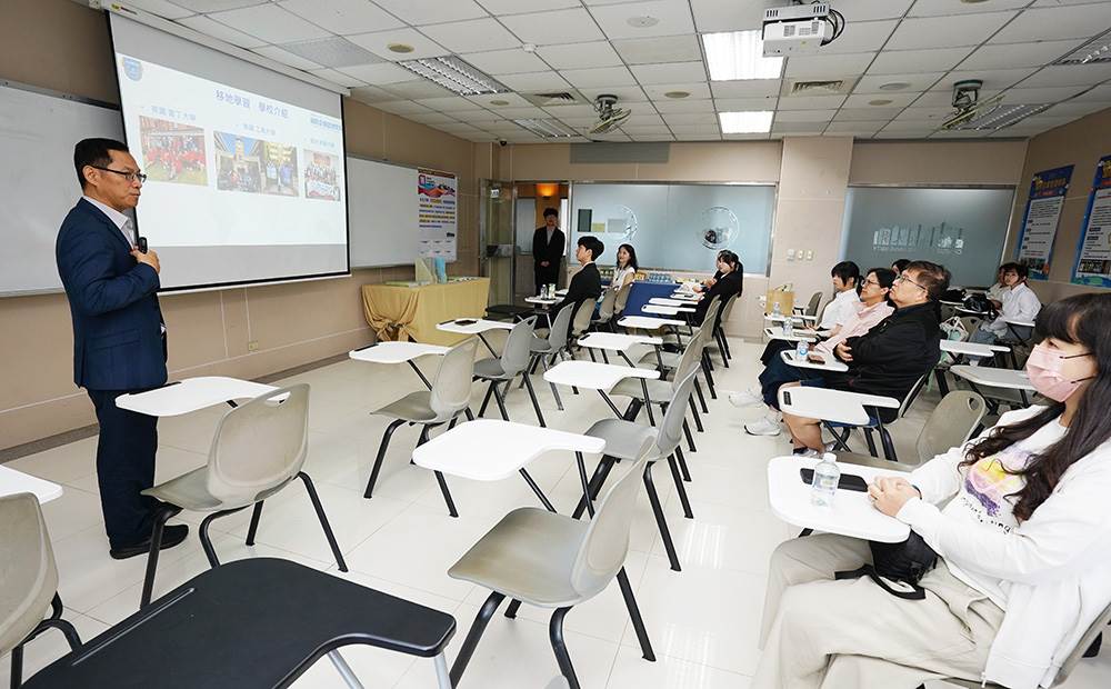 文化大學副校長兼商學院國際企業學系主任盧文民教授表示，第一志願錄取新生可獲一萬元獎學金，並提供證照補助，協助學生提早規劃職涯發展，落實「就學即為職涯布局」理念。(圖/文化大學提供)