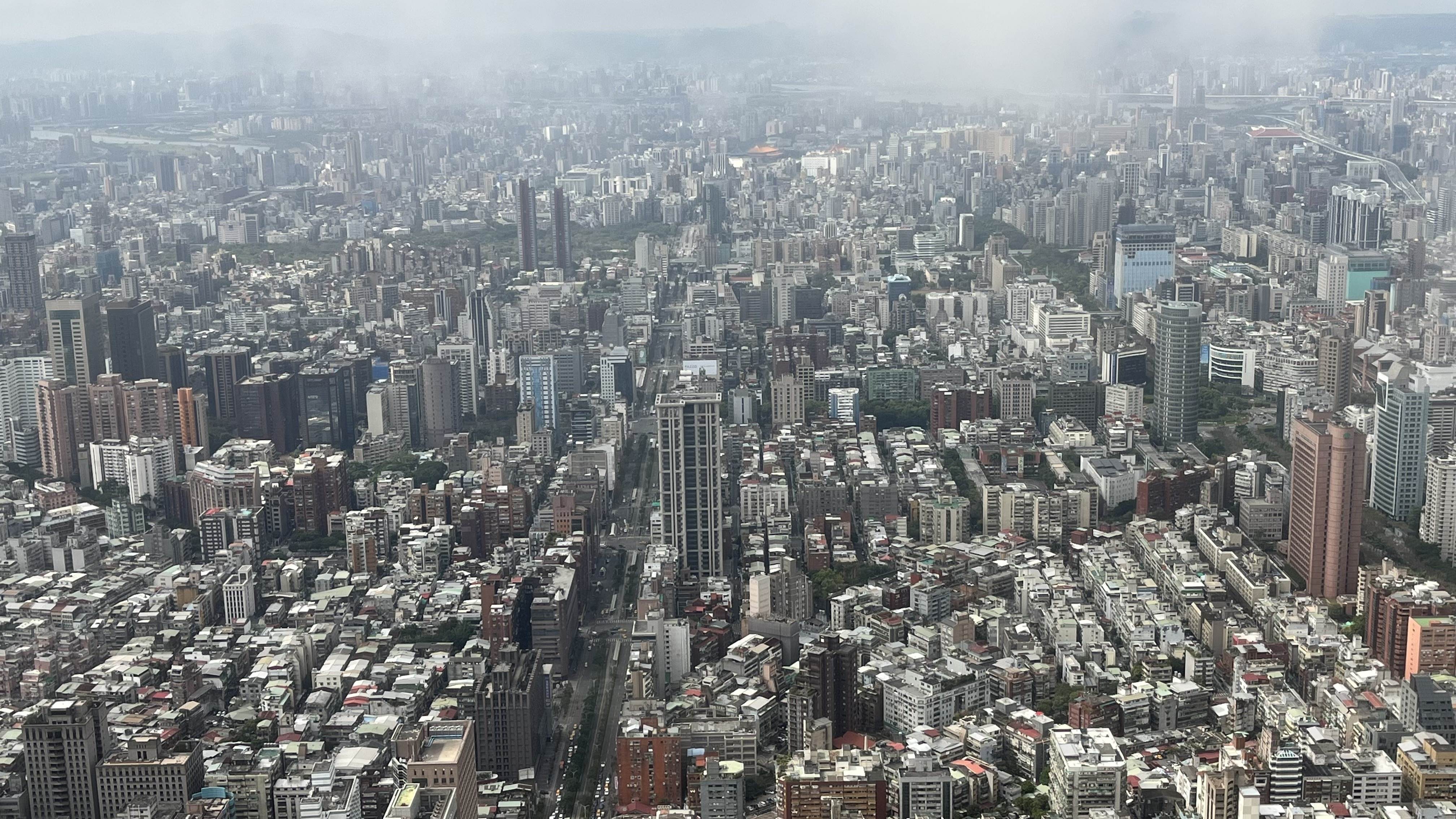 全台建物繼承移轉數屢創新高，但多半物件屋齡老舊。（圖／東森新聞）