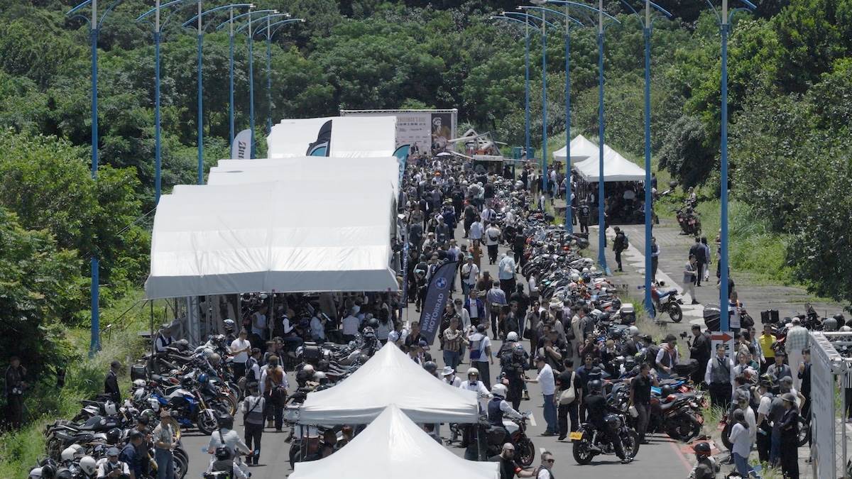 DGR TAIPEI在台北港商港三路封閉路段舉辦,相較於過去的活動場地,台北港提供了更開闊的空間。(圖/轆行者提供)