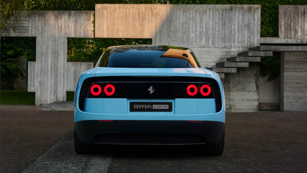 圓形尾燈致敬360 Modena與458 Italia的經典美學。（圖／Ferrari提供）