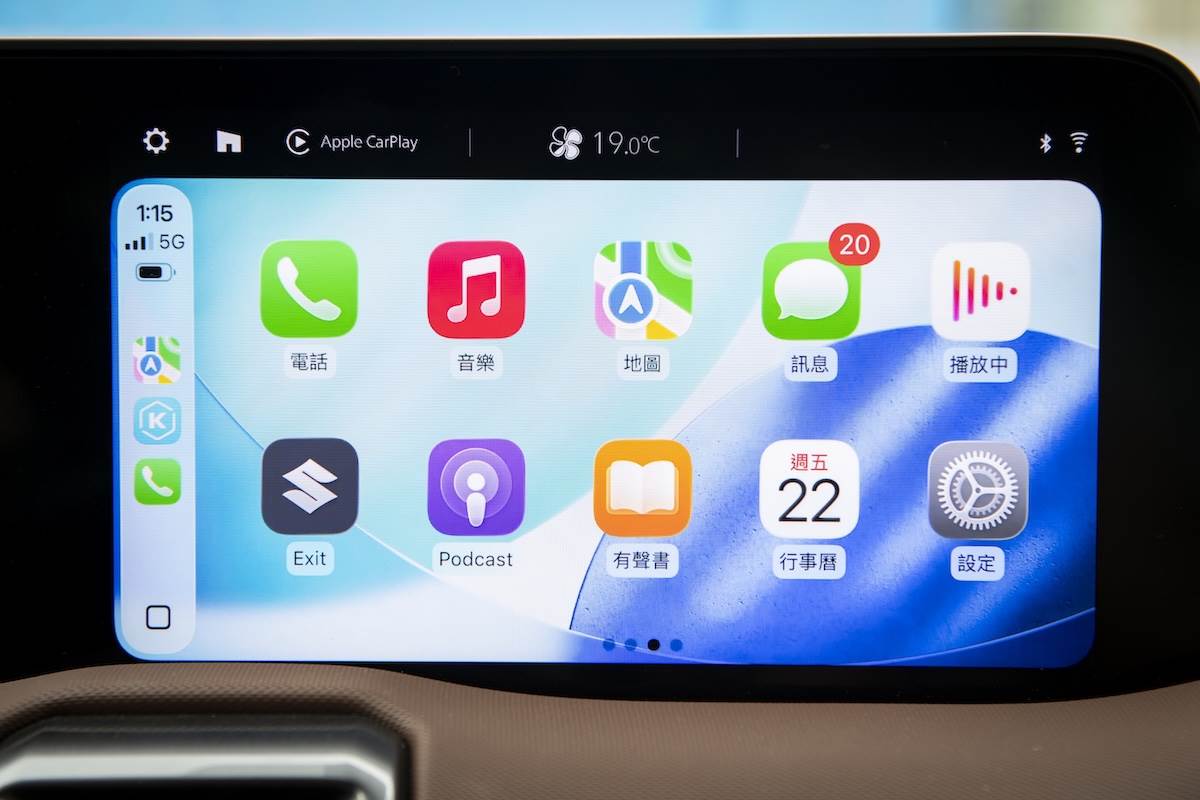 中央10.1吋觸控螢幕,搭載新系統,支援Apple CarPlay與Android Auto。(圖/江岱柏攝影)