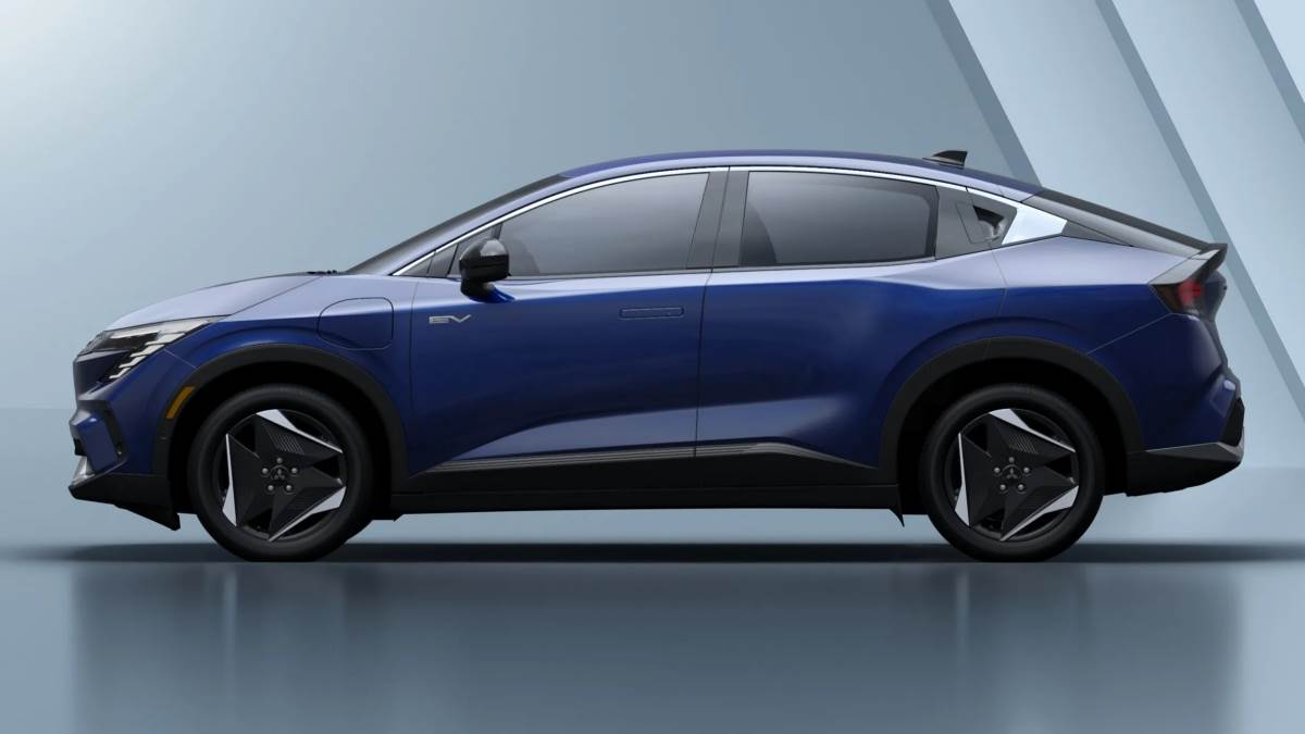 Eclipse Sportback整體依舊看得出Leaf的樣貌,預計動力與電池系統也將採用相同架構。(圖/三菱提供)