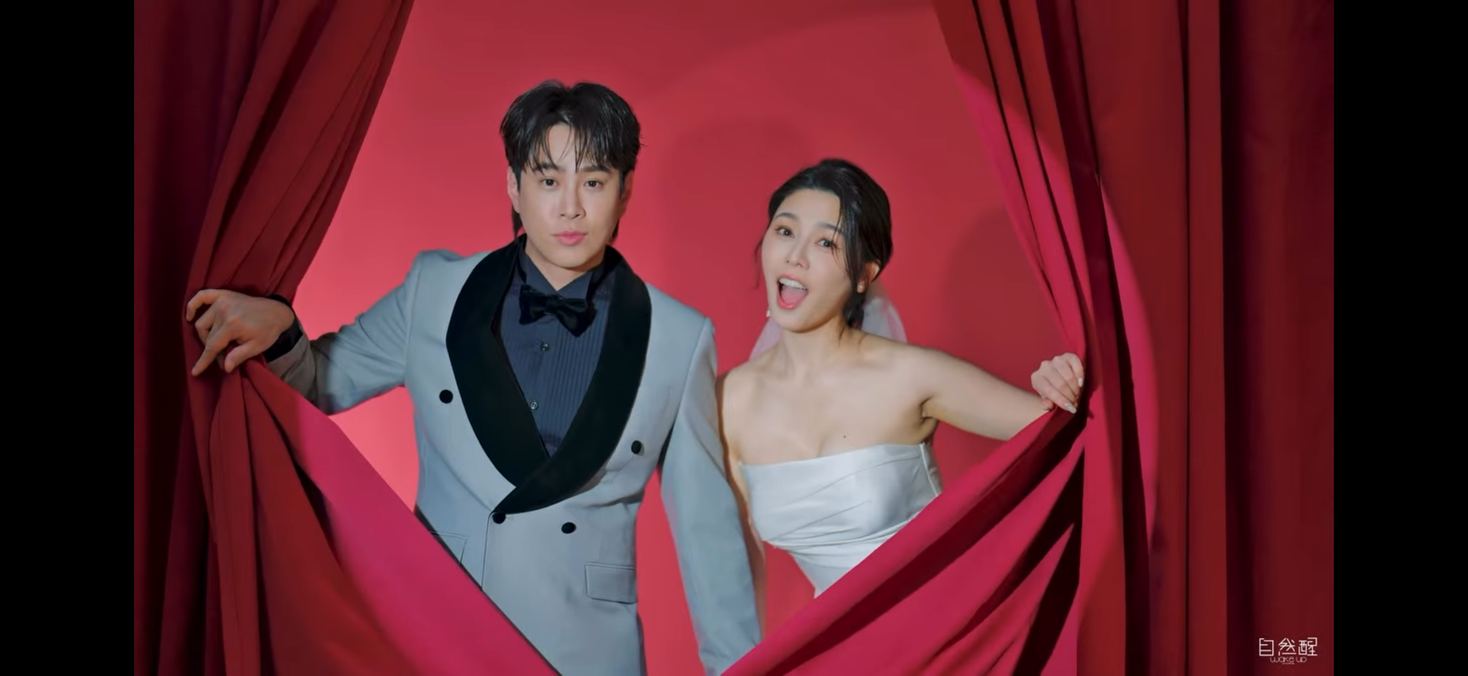 婚禮現場浪漫動人,夫妻真情流露成為最難忘的一幕。(圖/飲后提供)