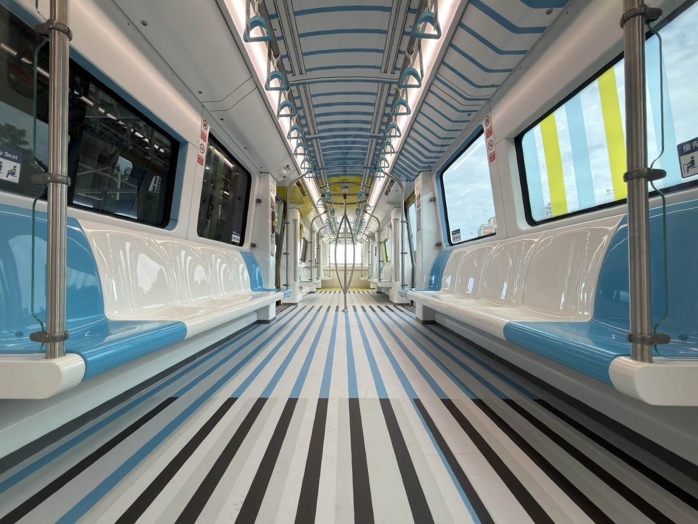 三鶯線主題列車結合美術館意象