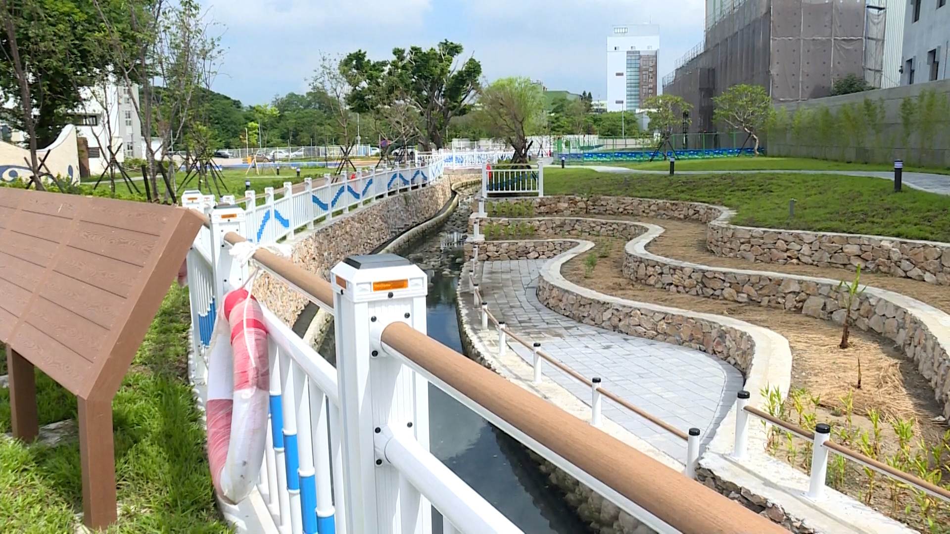  樹德國小「山奈川」景觀完工，讓學生在自然環境中快樂學習與成長。（圖／東森新聞）