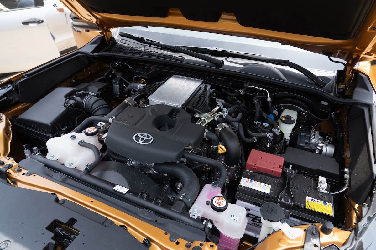 全新HILUX搭載一具2.8升柴油引擎,最大馬力為204匹,最大扭力則為51.0 kgm。(圖/林昱丞攝影)