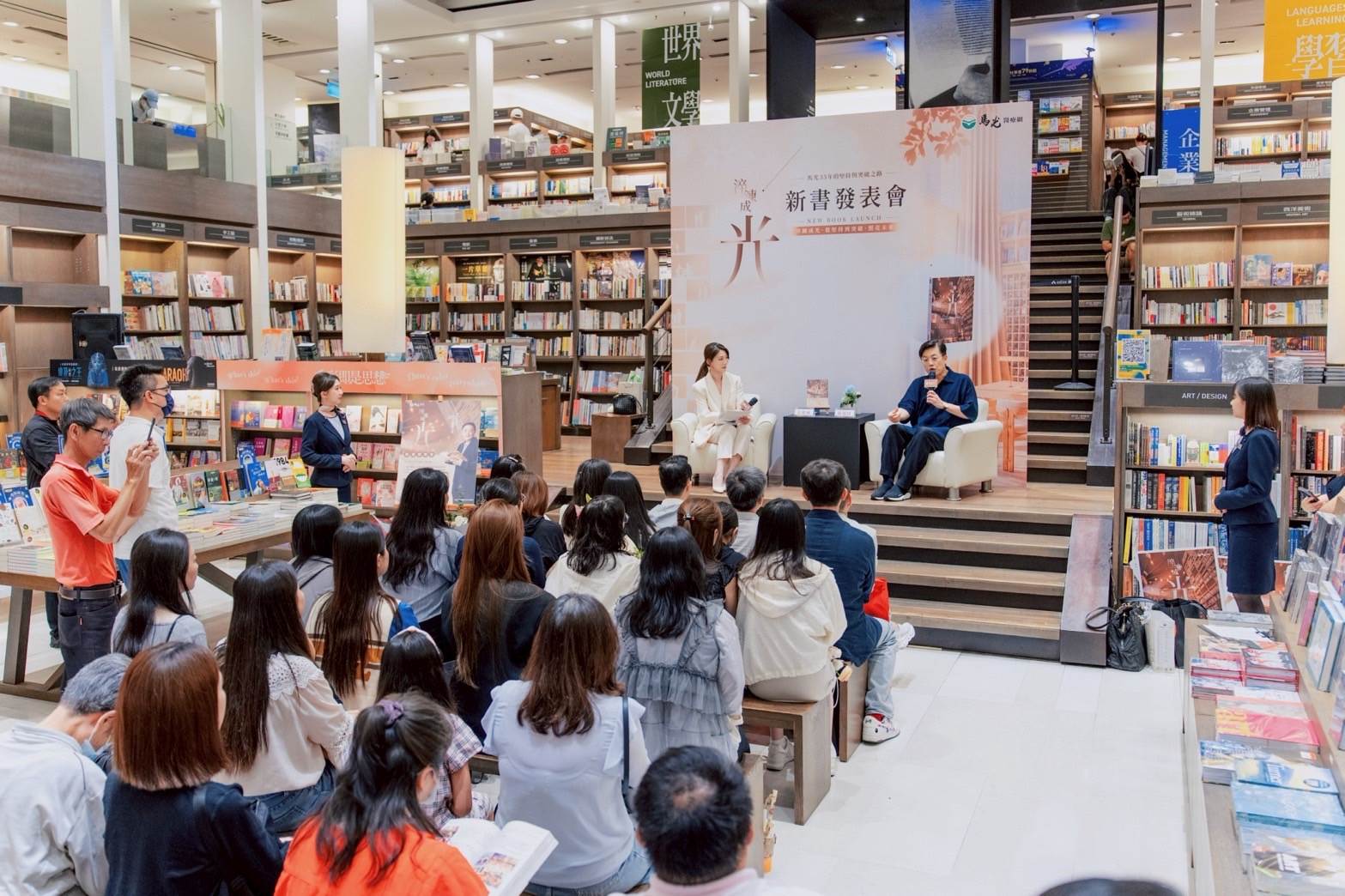 《淬鍊成光》高雄新書分享座談吸引眾多民眾熱情參與,現場座無虛席,共同交流