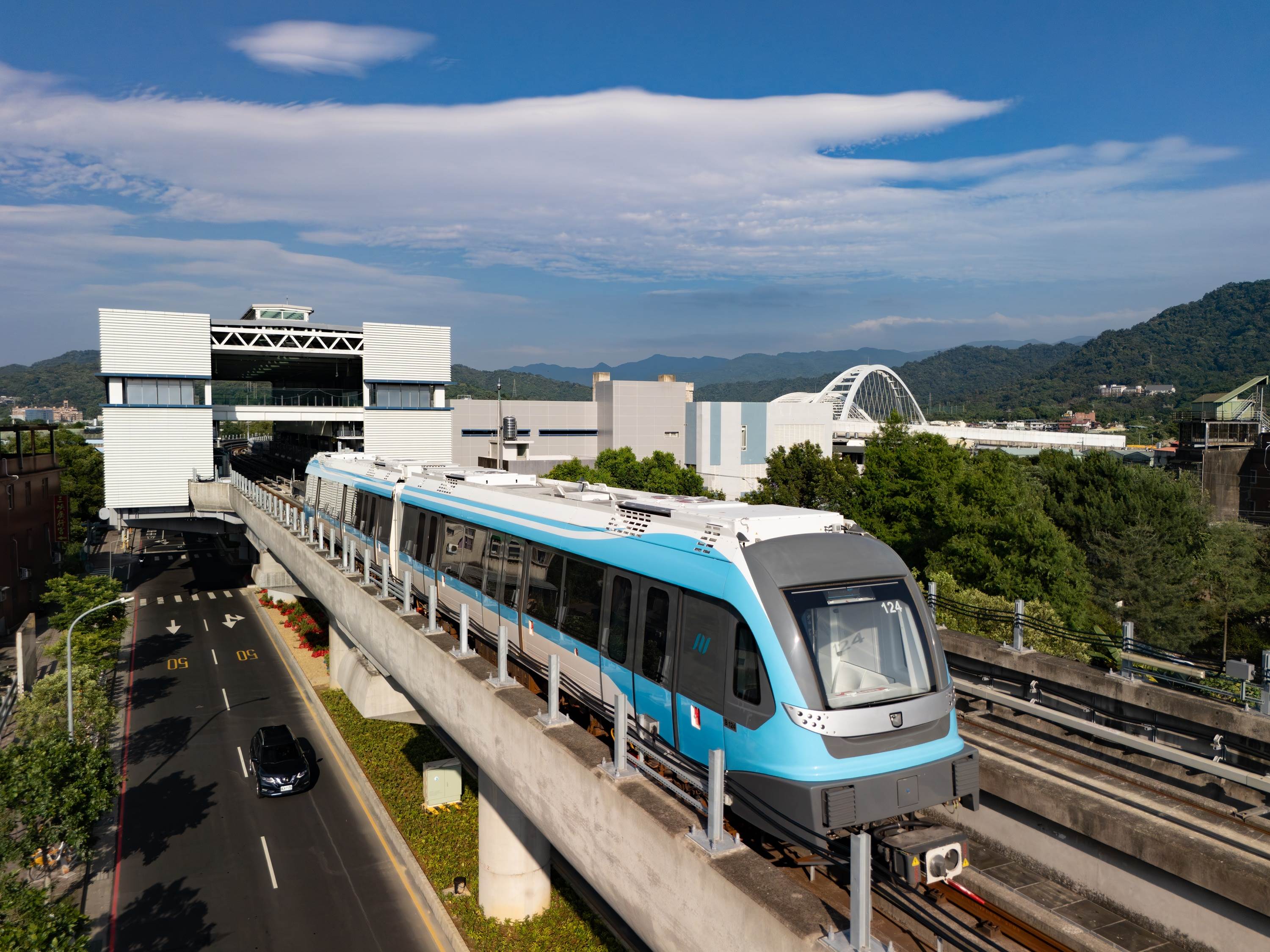 三鶯線於2026年正式通車,串聯土城、三峽及鶯歌地區,完善新北捷運路網布局。(圖/新北市政府提供)