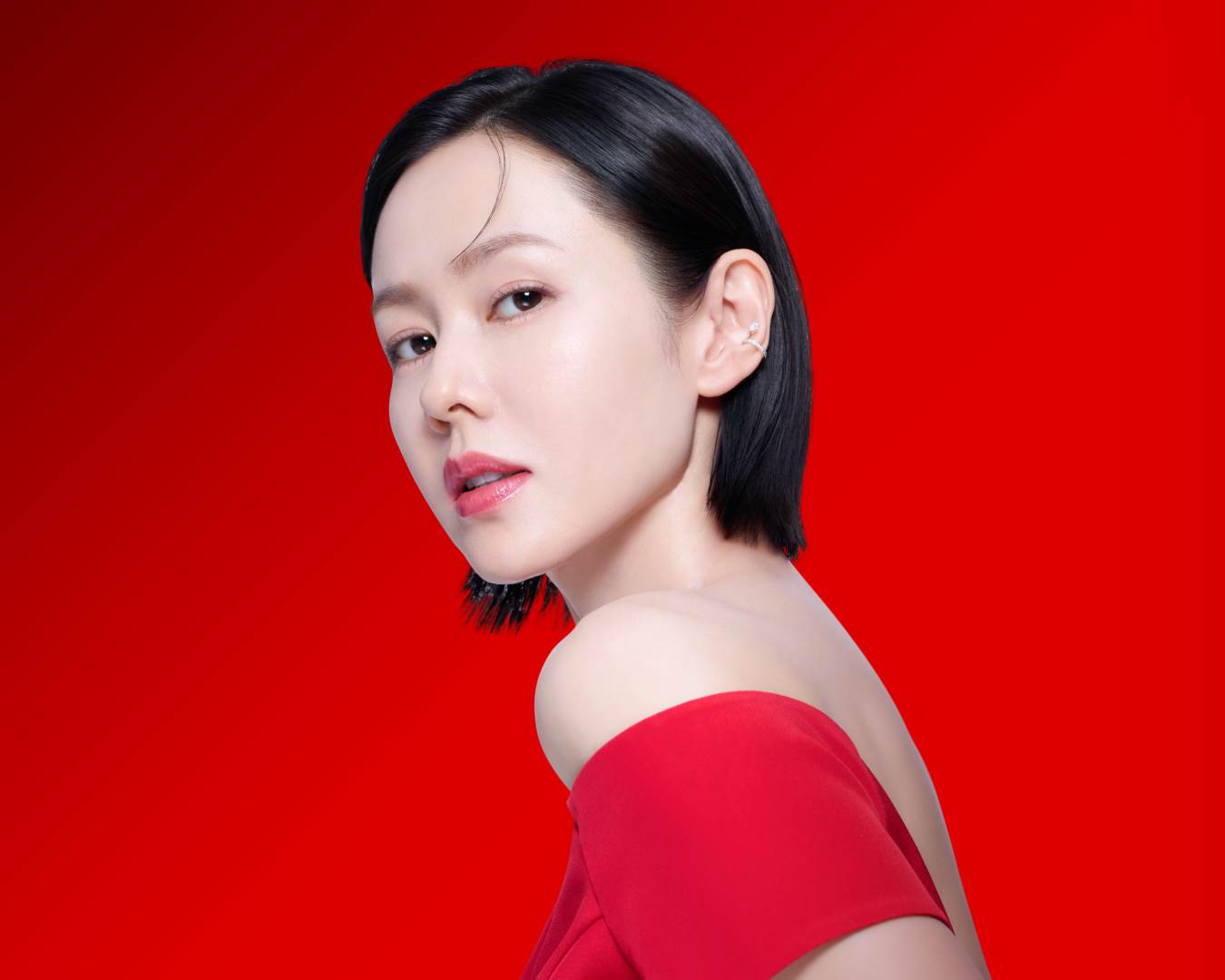 女神美力加持!m2 美度以「濃密型雙胜膠原」給予青春最強大的澎潤支撐!(圖/m2美度提供)