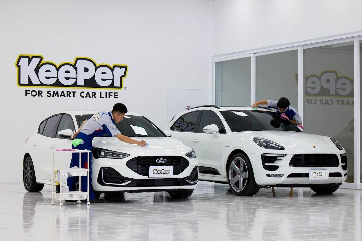 JESPER全方位汽車服務中心新竹經國店可同時容納10輛以上車輛施作鍍膜，為全台最大型的KeePer門市。（圖／捷博提供）
