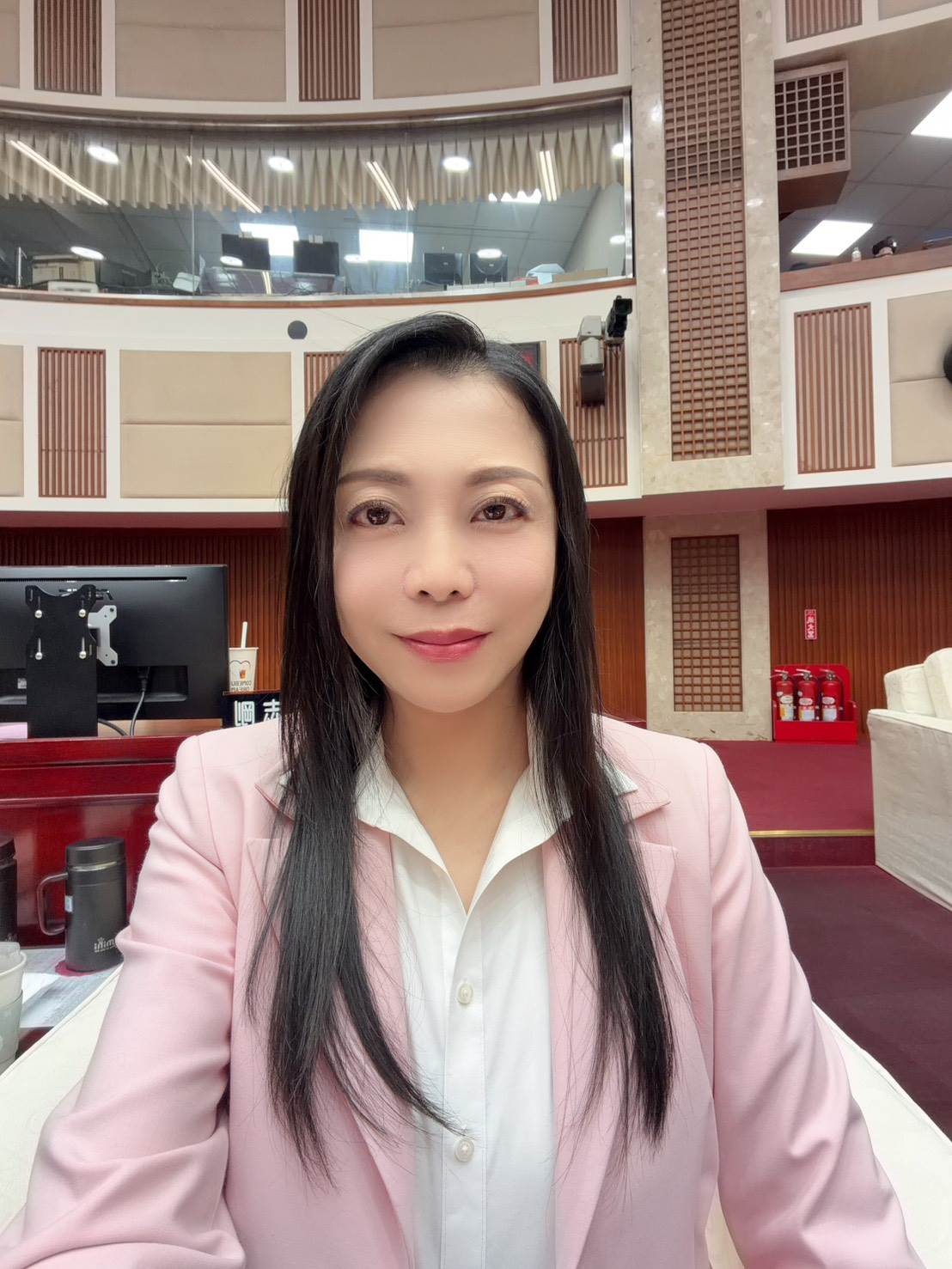 闕枚莎長期推動兒童營養政策，盼逐步增加鮮奶供應次數，朝「天天喝鮮奶」目標邁進。（圖／東森新聞）