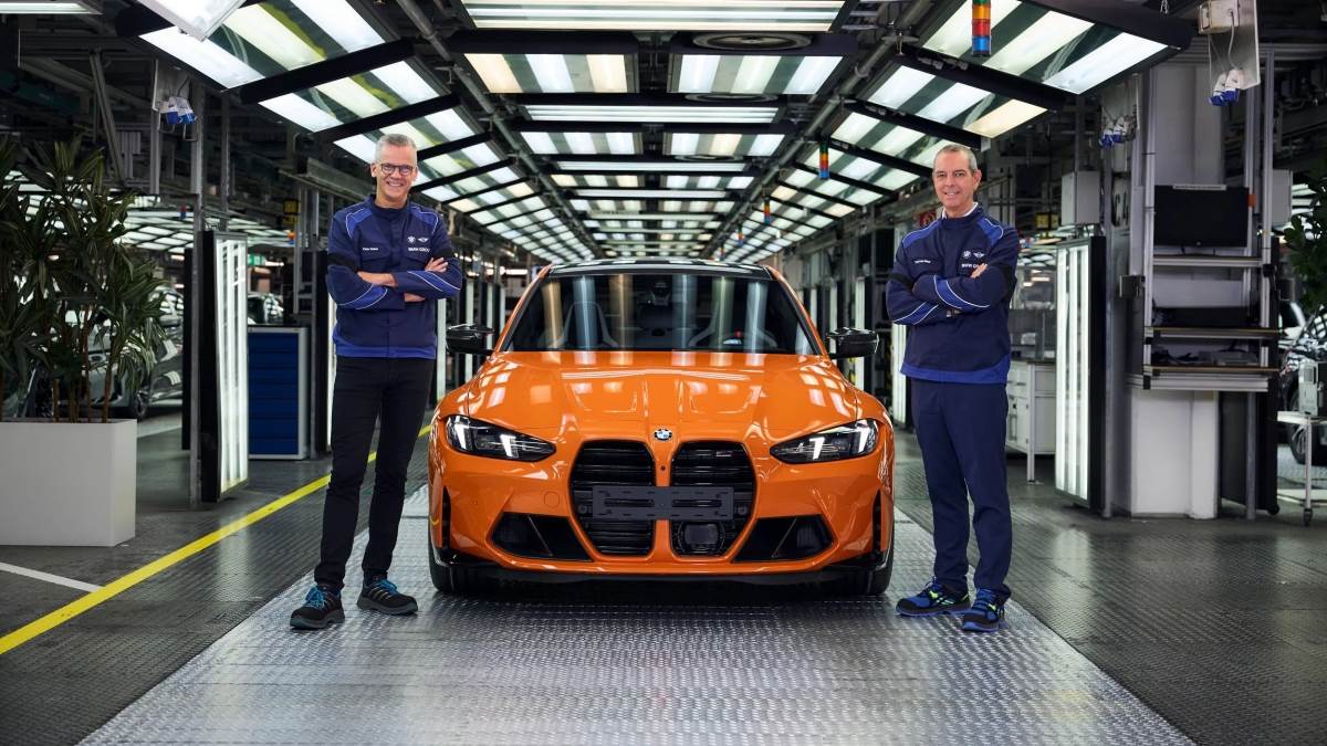 第100萬輛BMW M是M3 Competition,並且採用了「BMW Individual Fire Orange III」火焰橘車漆烤漆。(圖/BMW提供)