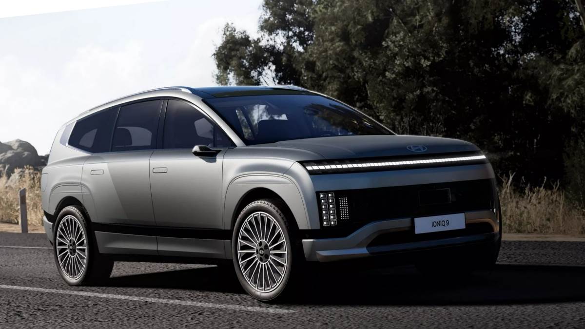 Ioniq 9的純電續航里程來到620公里,但是安裝了額外燈具預期將會讓續航表現變差。(圖/現代提供)