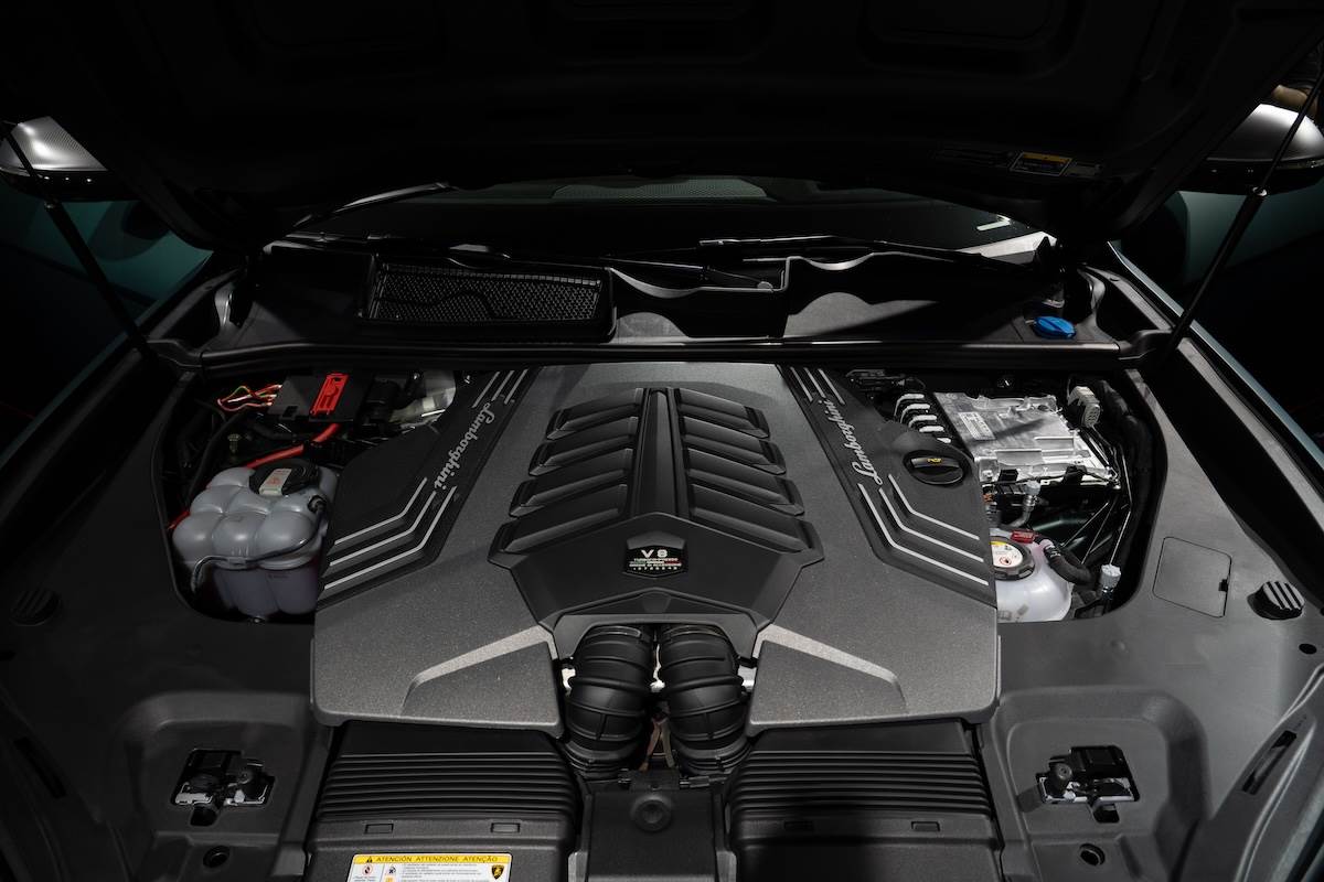 Urus SE Performante具備812匹的最大綜效動力輸出以及1,000 Nm的峰值扭力。(圖/林昱丞攝影)