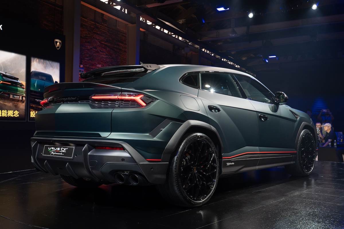 相較於Urus SE,Urus SE Performante在車身架構上實施減重工程,整體車重減輕32公斤。(圖/林昱丞攝影)