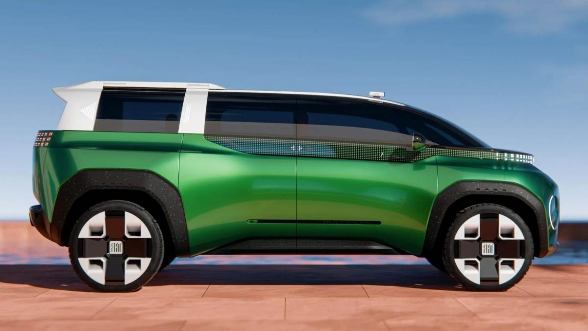 透過伸縮套件，車體可以變身成為SUV／MPV模式。（圖／飛雅特提供）