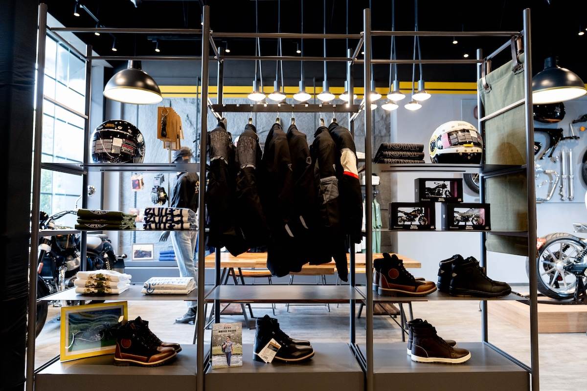 Royal Enfield高雄旗艦店採3S模式,將銷售(Sales)、售後服務(Service)與原廠零配件(Spare Parts)整合於一站式空間。(圖/太古汽車提供)